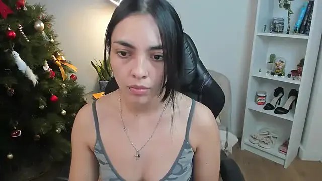 _BellaEvans_ on StripChat