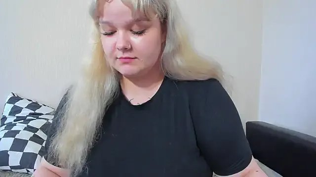 _CandyM1lky_ on StripChat