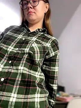 _CherryBloom_ on StripChat