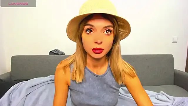 _ellen_meow_ on StripChat