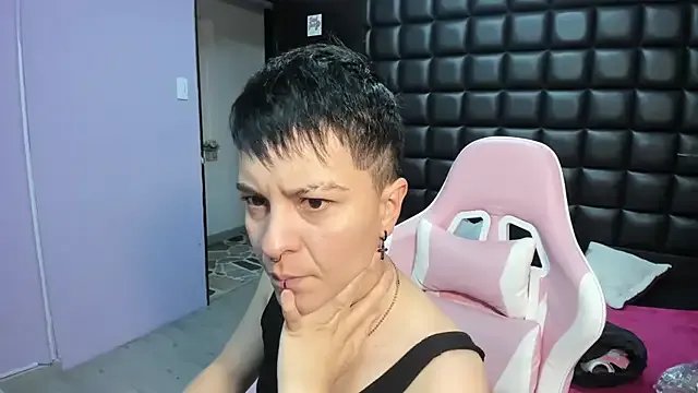 _Hannah_Hot on StripChat