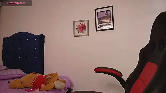 _julietta_ on StripChat