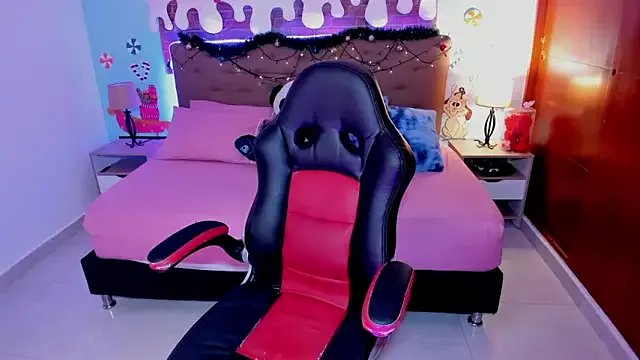 _Lilly_miller on StripChat