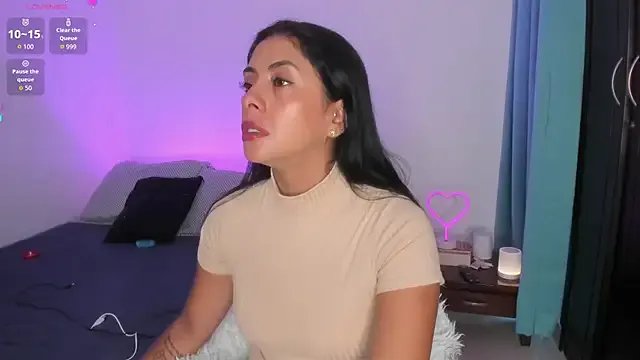 _lucianapalmer on StripChat