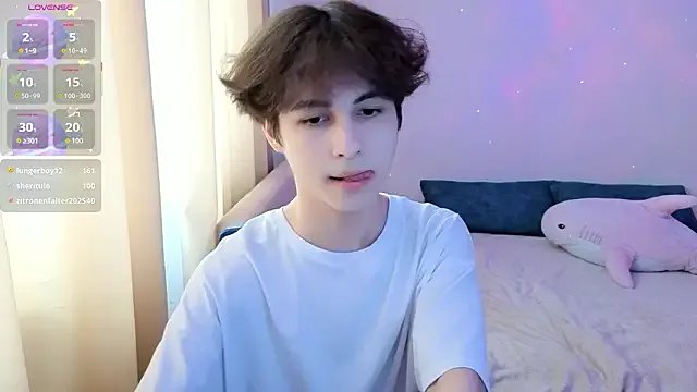 _LukaHayes_ — Show naked feet