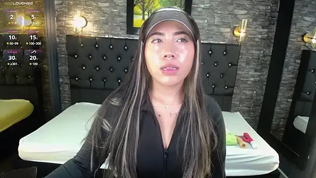 _ManuVeelez on StripChat