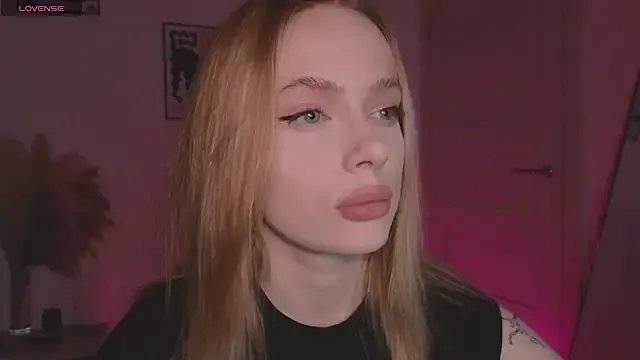 _MayShy_ on StripChat