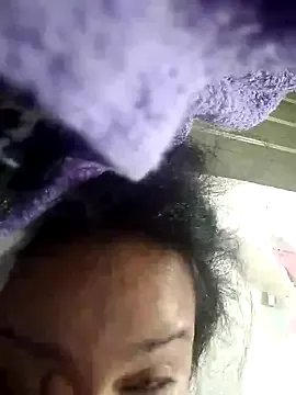 _Miaaleon on StripChat