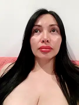 _monicab on StripChat