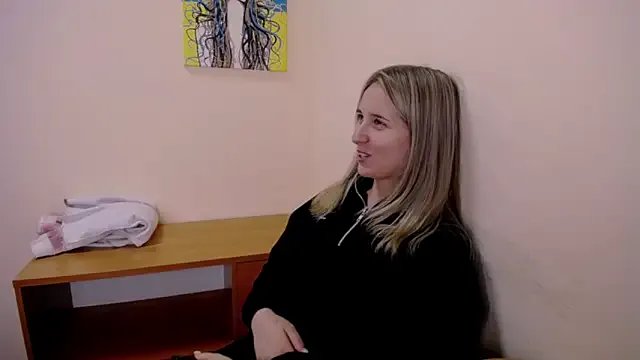 _Nicole_new on StripChat