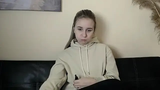 _Nicole_new on StripChat