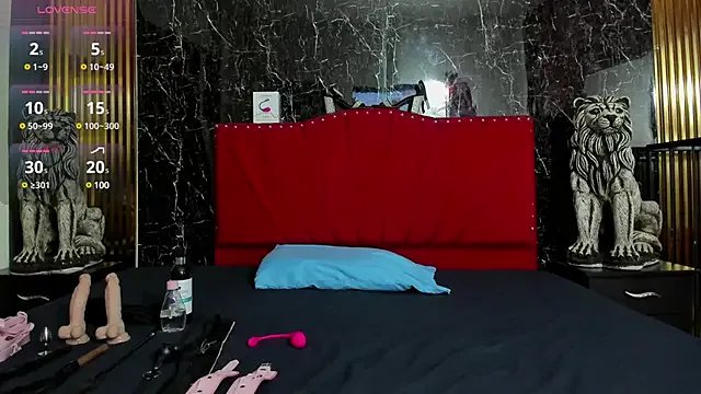 _nicolesweet on StripChat