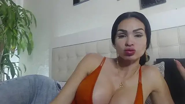 _Pamela_doll on StripChat