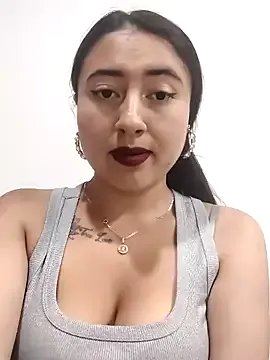 _Sarah-Office1 on StripChat