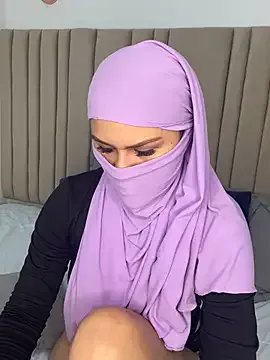 _shaiira on StripChat