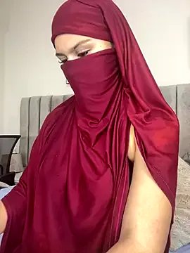 _shaiira on StripChat