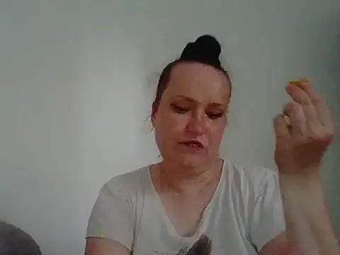 _squirty_cum_lady_ on StripChat