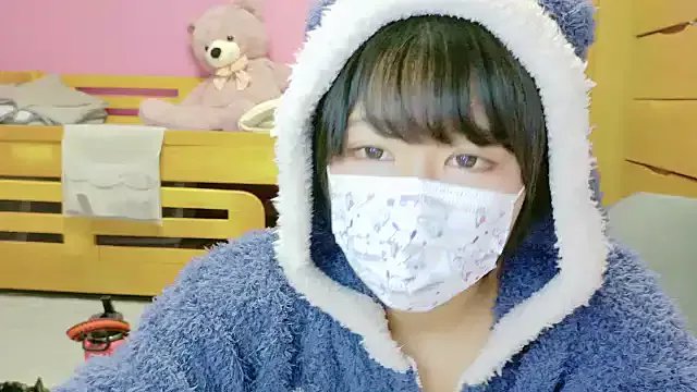 _usya_2525 on StripChat