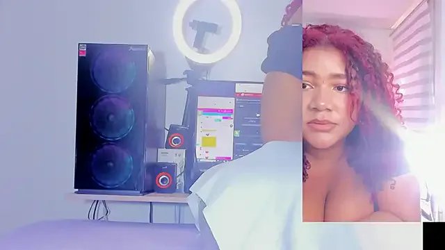 Abigail_Girl__ on StripChat