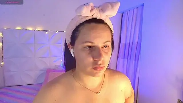 Abril1_gh on StripChat