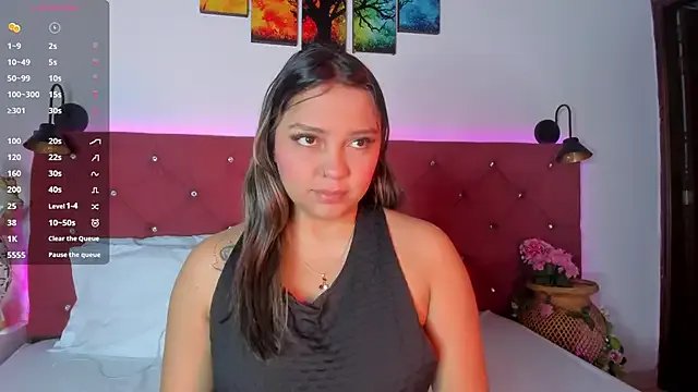 Abril_Gomez06 on StripChat