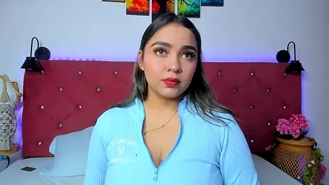 Abril_Gomez06 on StripChat