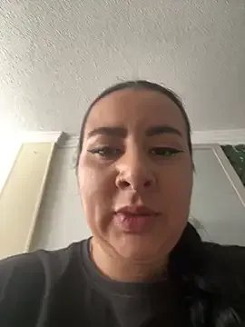 Abril_Luv on StripChat