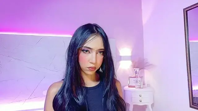 AbrilBrent — DOMI + DILDO 