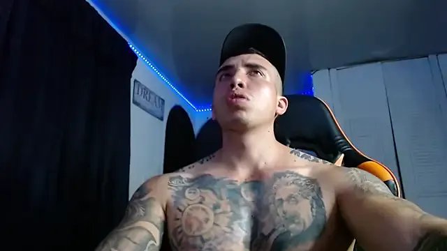 Adam_Hudsond on StripChat