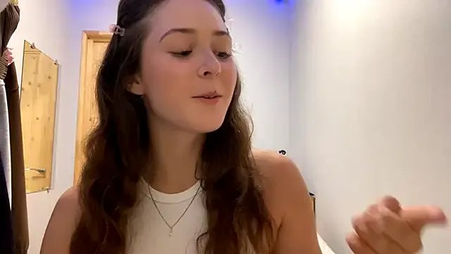 Freechat Adel_strongwoman on StripChat