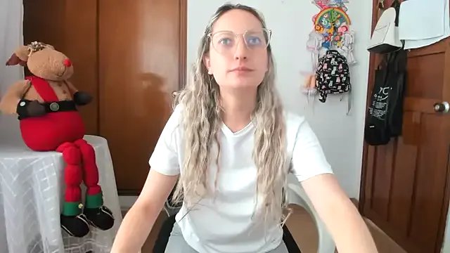 Adele_johnsonn1 — It excites me to vibrate the pussy