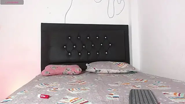 Adele_Rush on StripChat