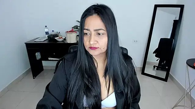 Adele_Sweett on StripChat