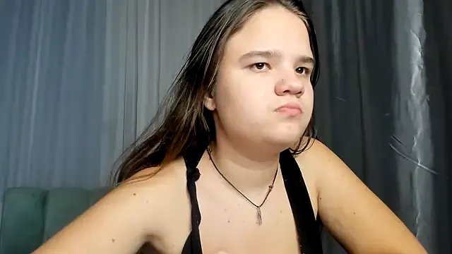 AdeleCruz on StripChat