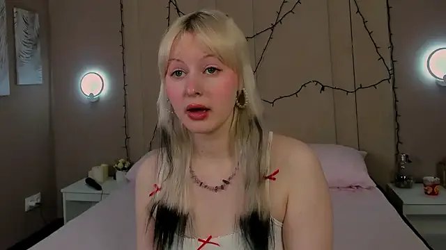 AdeleSilvy — ride a pillow