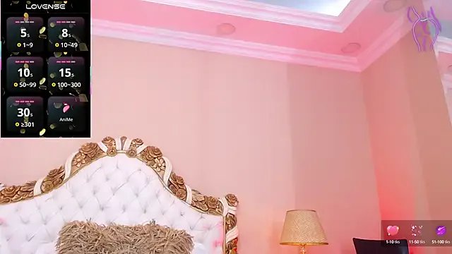 AdelinaVans on StripChat