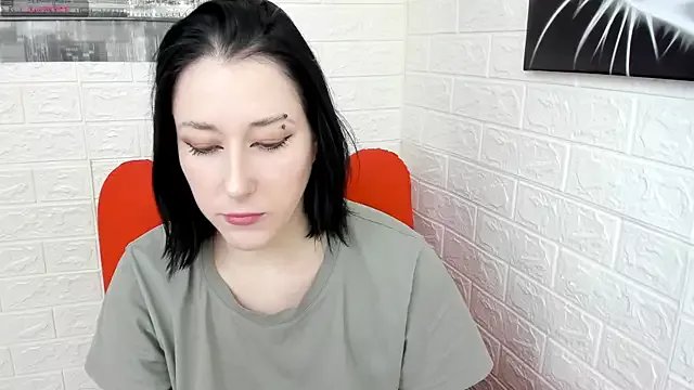 adell_berry on StripChat