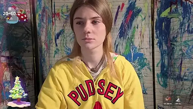 Adell_Love on StripChat