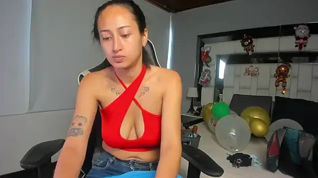 Adhara7 on StripChat