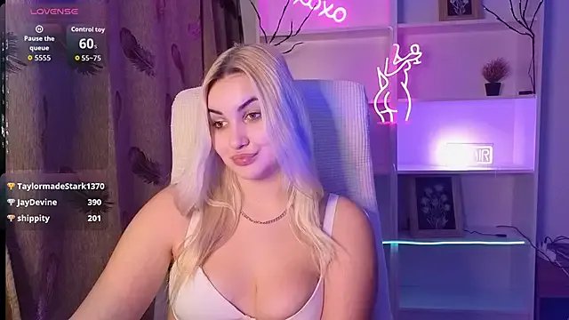 adrelaxina on StripChat