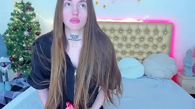 AdrianaCult on StripChat