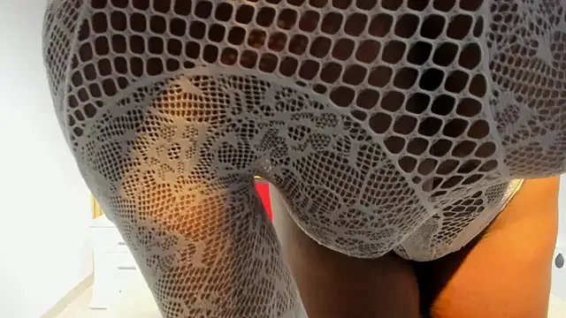 AdrianaVegga on StripChat