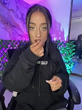 Ady_18 — Fingers in my pussy