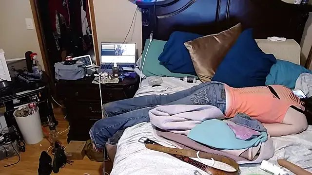 AerobicSleeve on StripChat