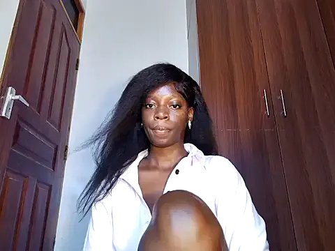 afro_pop on StripChat