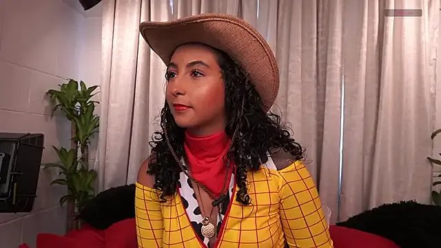 agatha_collins_ on StripChat