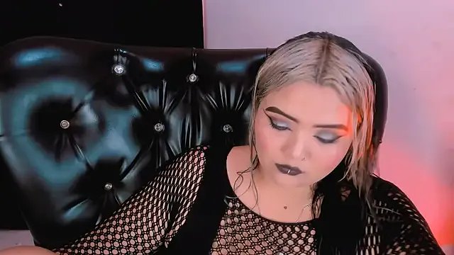 Agatha_humidity on StripChat