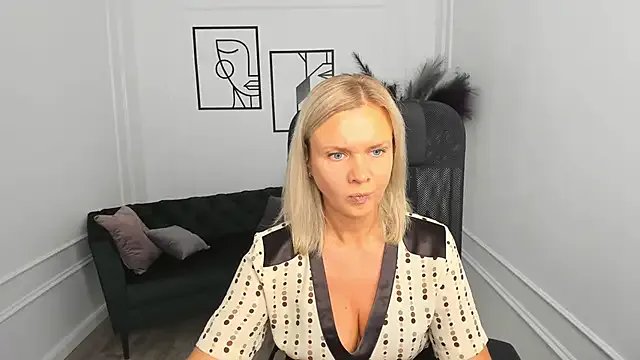 Freechat AgathaKlouin on StripChat