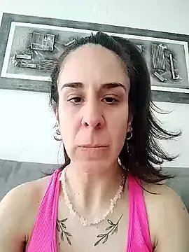 Freechat agustinalatina on StripChat