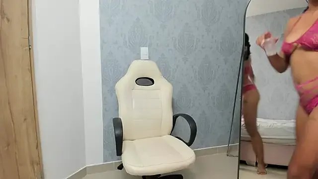 Ailee_naughty on StripChat